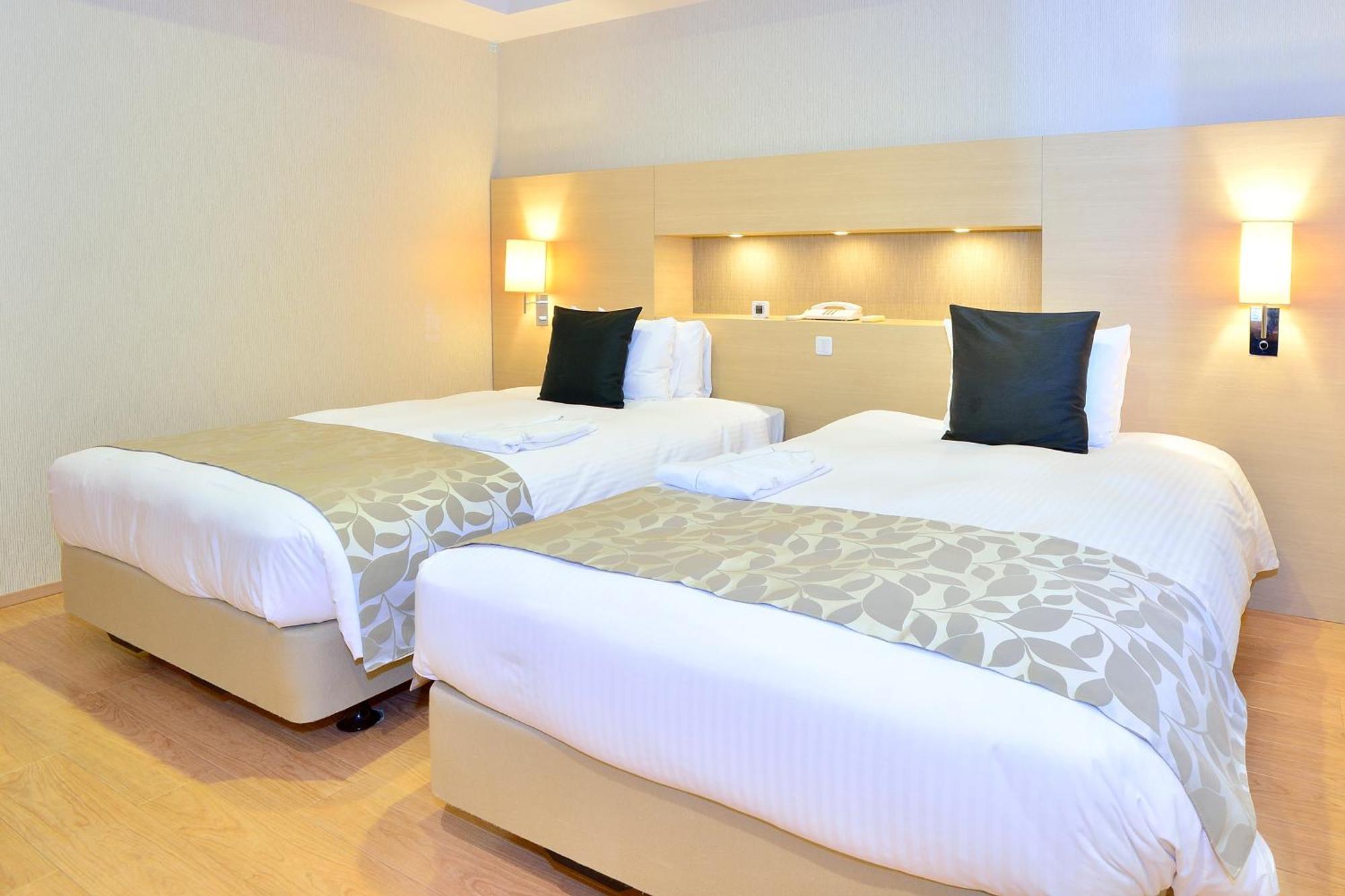 Okinawa Moon Ocean Ginowan Hotel & Residence מראה חיצוני תמונה