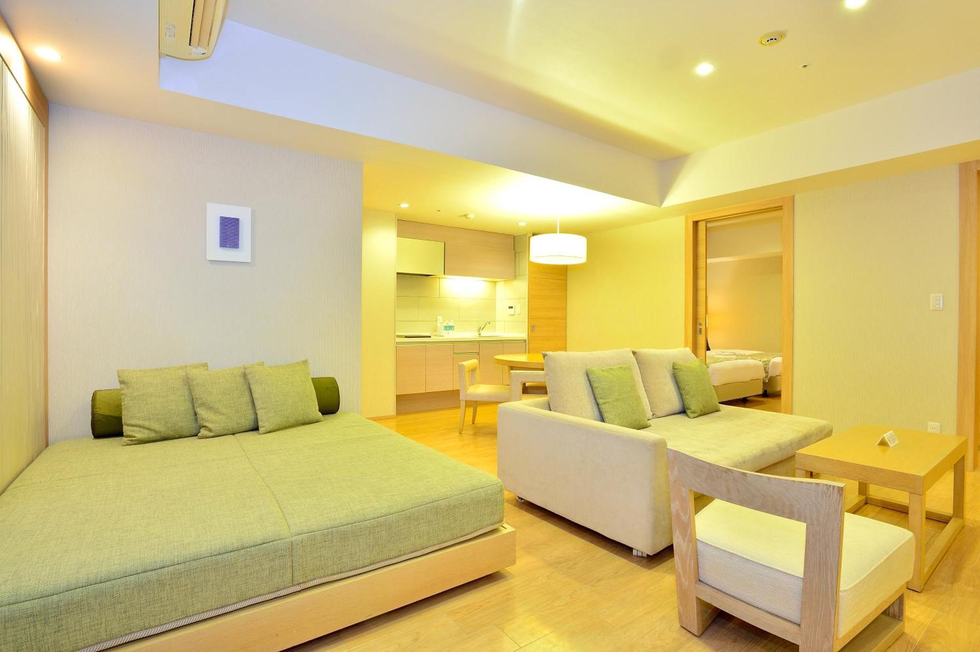 Okinawa Moon Ocean Ginowan Hotel & Residence מראה חיצוני תמונה