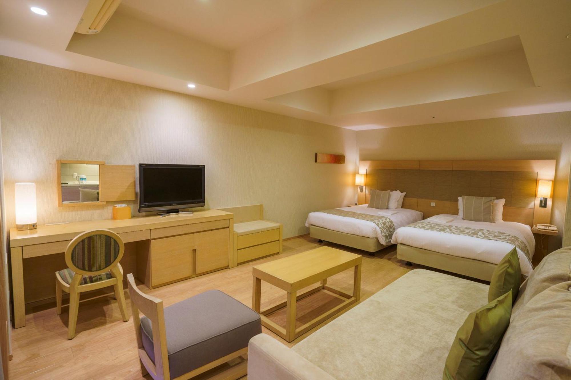 Okinawa Moon Ocean Ginowan Hotel & Residence מראה חיצוני תמונה