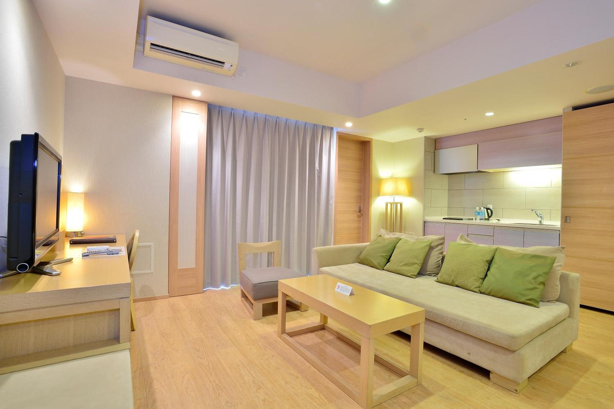 Okinawa Moon Ocean Ginowan Hotel & Residence מראה חיצוני תמונה