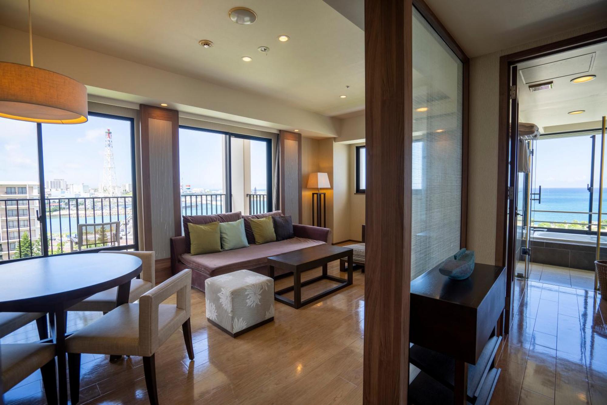 Okinawa Moon Ocean Ginowan Hotel & Residence מראה חיצוני תמונה